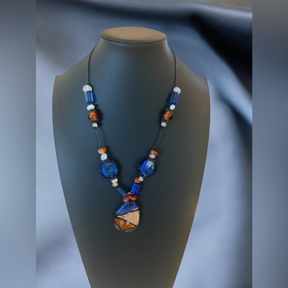 Jewelry - Chunky Beaded Necklace Beautiful Blues, Browns, & White Tones.statement piece